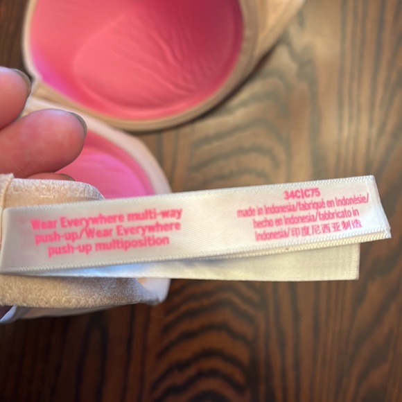 Victoria’s Secret Pink Wear everywhere multi-way push-up bra - Picture 4 of 7